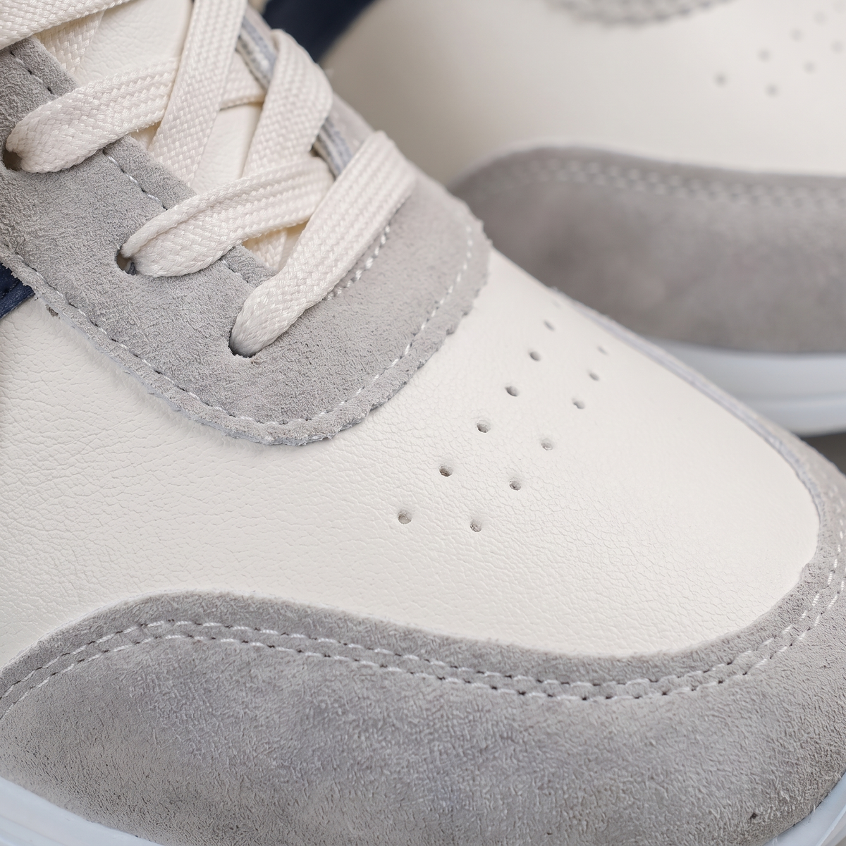 Premium Lifestyle Trainers